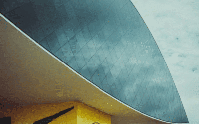 O Olhar que Habita a Curva: Uma Imersão no Museu Oscar Niemeyer